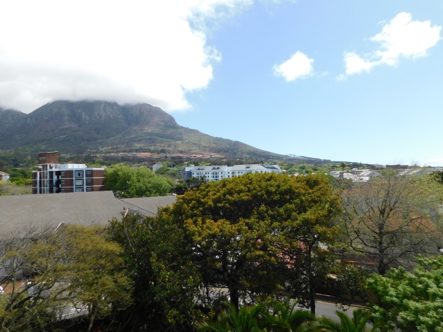 To Let 3 Bedroom Property for Rent in Rondebosch Village Western Cape